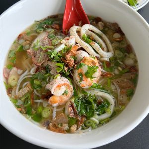 S10. Combination Pork Noodle Soup or Wonton Noodle Soup (Hủ Tiếu) - Image 3