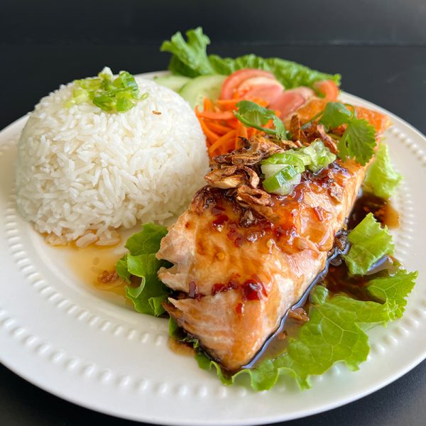 C7. Grilled Salmon