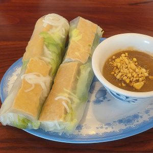 A6. Vegetarian Egg Rolls (4pcs)